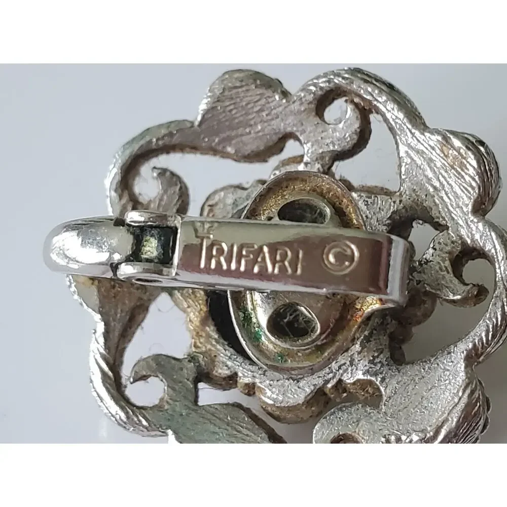 Vintage Silver Crown Trifari Clip On Earrings